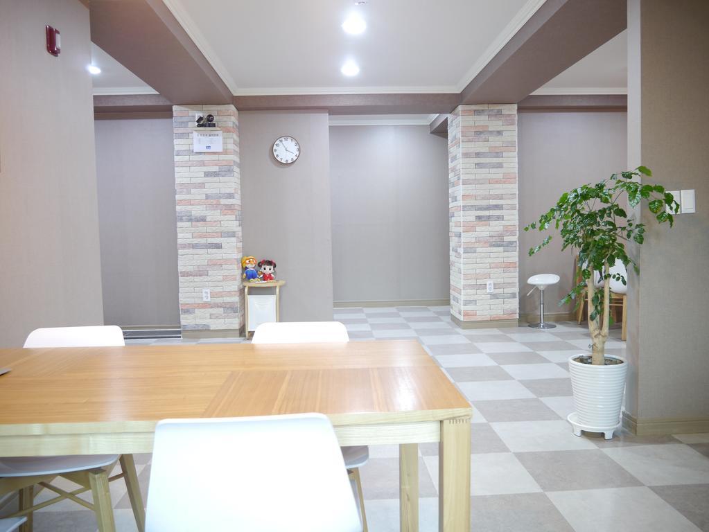 Sumi Guesthouse Haeundae Пусан Екстериор снимка